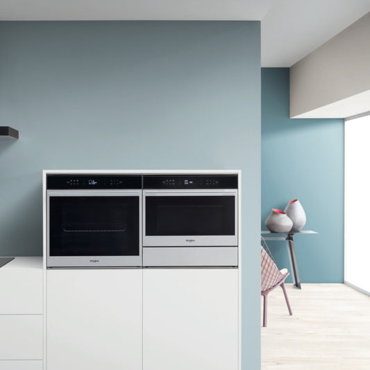 Whirlpool 60cm Electric Oven 6th Sense - Black - W7OM44BS1H