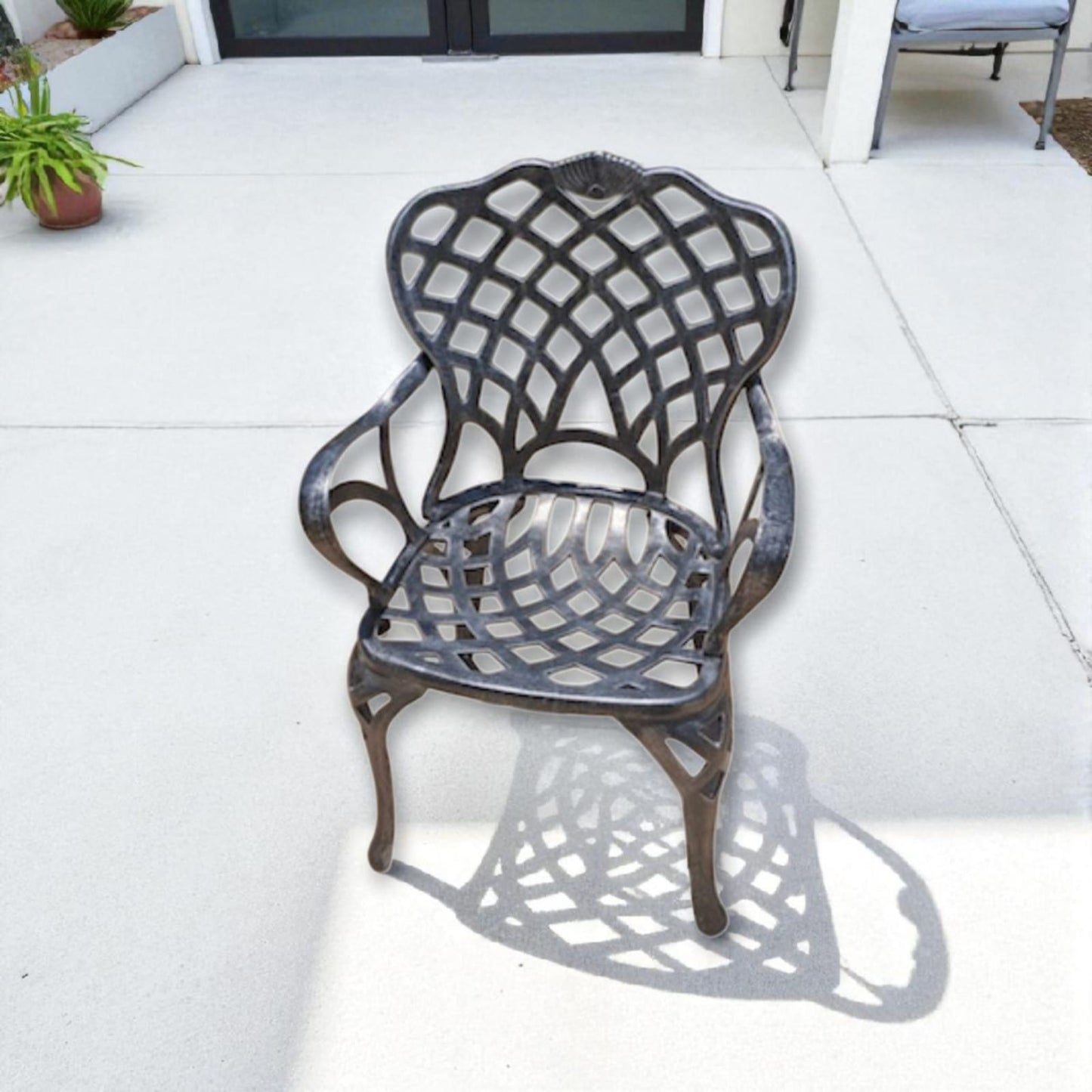 King Diamond Large Arm Chair - Cast Iron